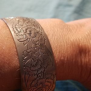 Vintage bracelet carnation flowers Cuff